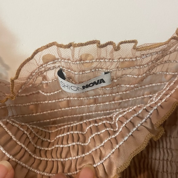 Women’s Nude Polka Dot Sheer Puff Sleeve Top - Picture 7 of 9